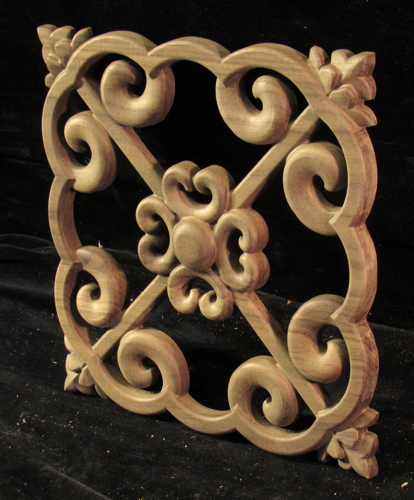 Medallion - Ornate Iron