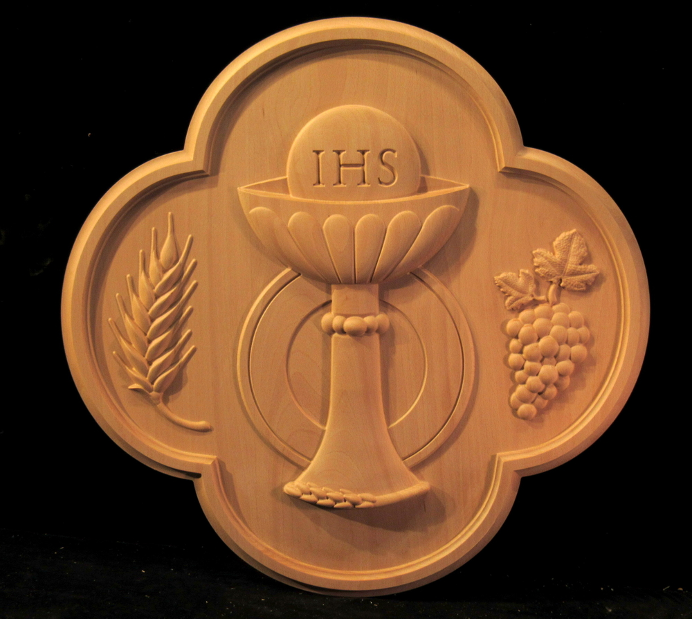 Holy Communion - Chalice Medallion with Grapes and Wheat