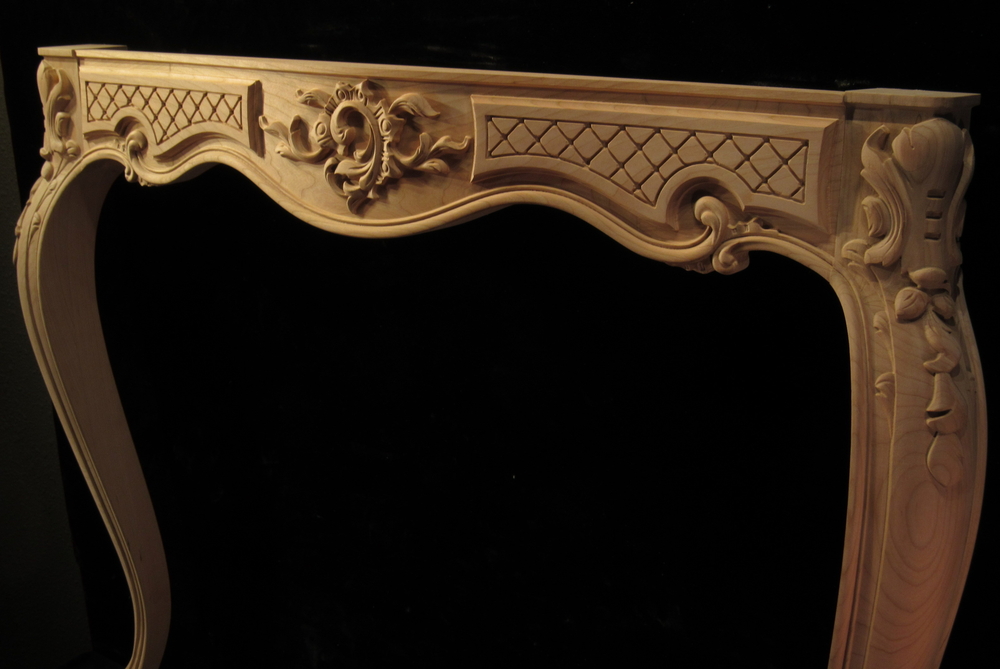 Queen Anne Carbriole Leg with Table Apron and Roccoco accent | Columns, Posts,  and Legs