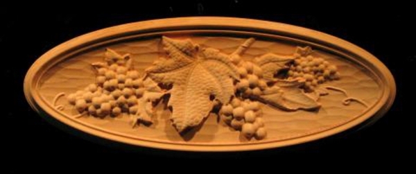 Onlay - Wine Grapes in Oval Carved Wood