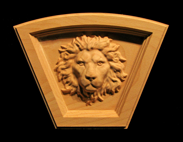 Image Keystone - Regal Lion - Arched Top