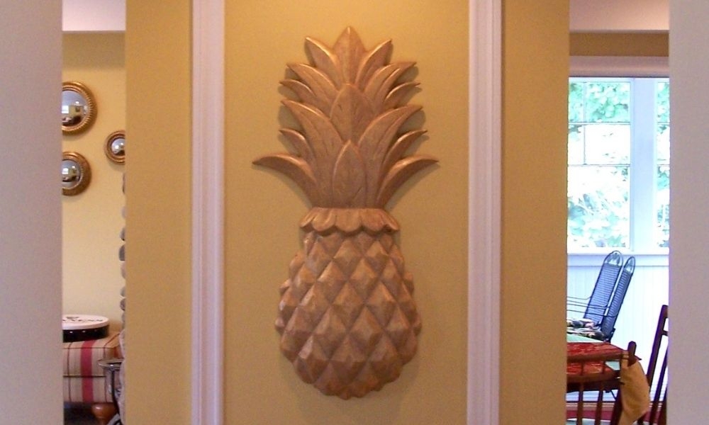 Furniture Appliques: Which Kind Is Right for Your Home?